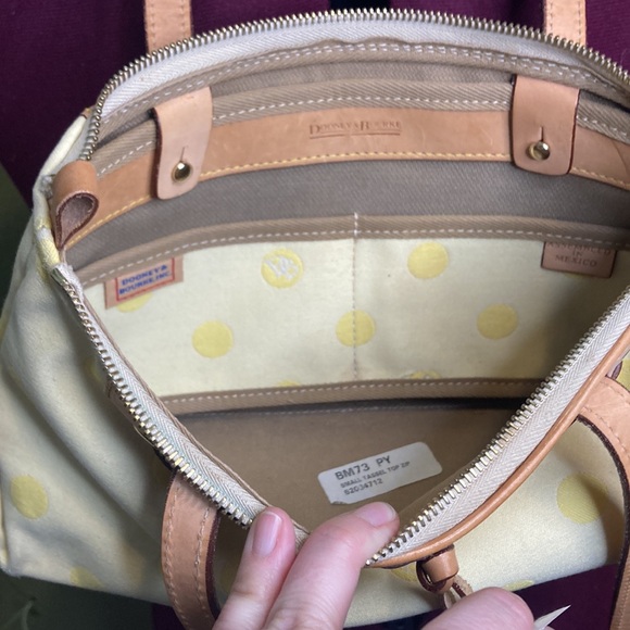 Dooney and Bourne yellow polka dot shoulder bag - Picture 7 of 9